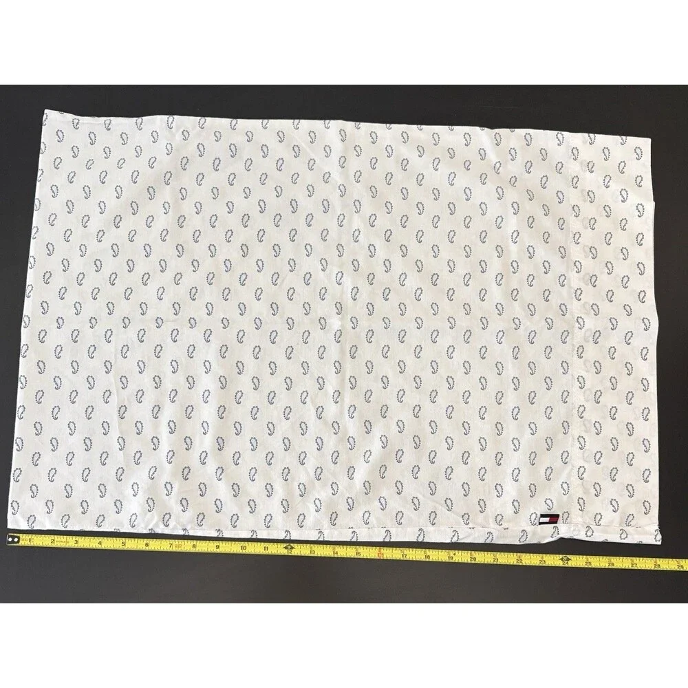 Tommy Hilfiger Standard Pillowcases (2)  100 % Cotton Vintage
